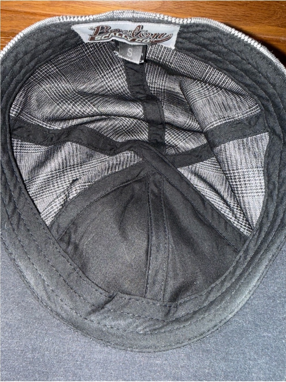 Boston Scally Gray And Black Plaid Newsboy Cap Size Small - Picture 6 of 8